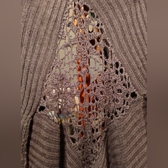 Exhilaration Long Thick Grey Cardigan w/ design on back - Picture 3 of 3